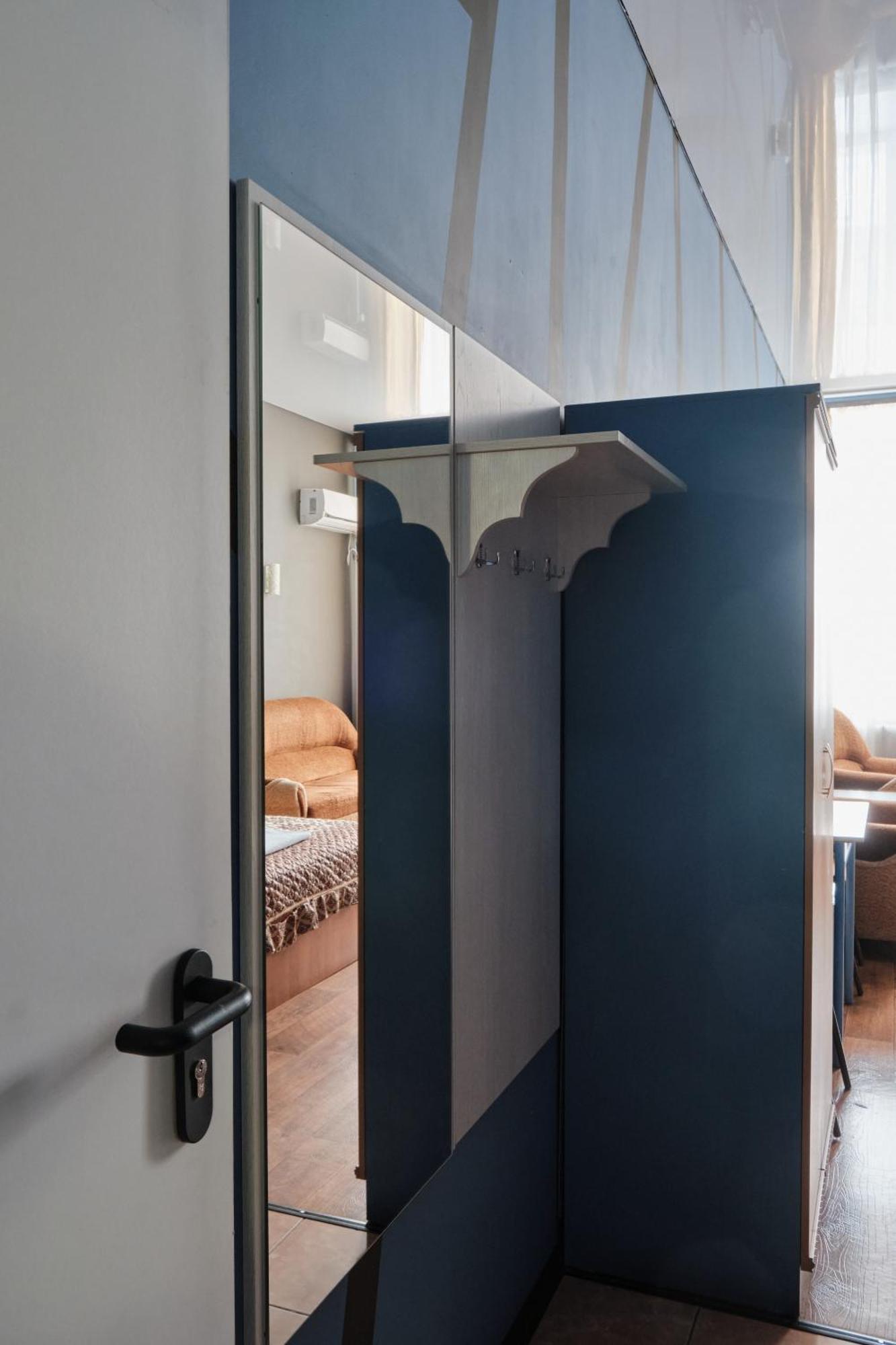 Hotel Europa Semej Exteriér fotografie